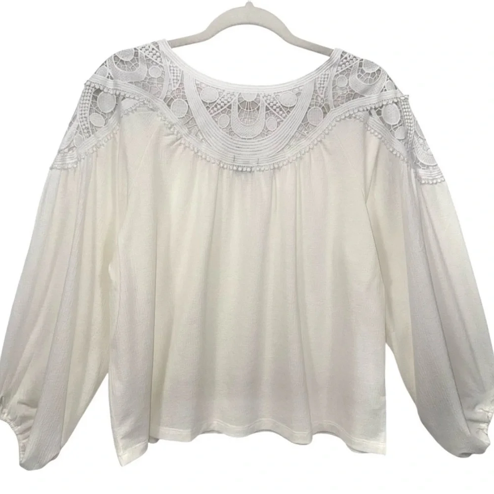 Ann Taylor Lace Yoke Knit Blouse Ivory Long Sleeve Pullover Size Medium